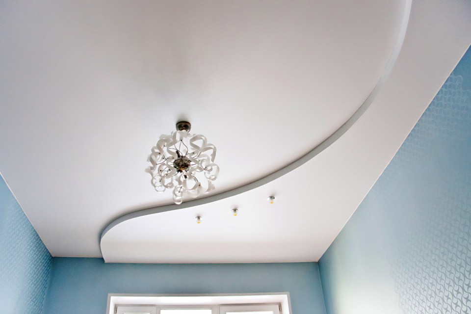 Заказать двухуровневый потолок в г. Уссурийск